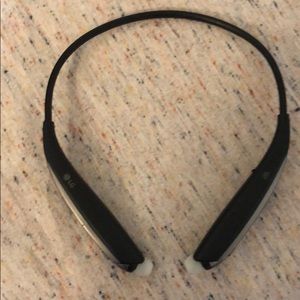 Unisex LG Wireless stereo headset; retractable